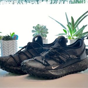 Nike ACG Mountain Fly Low Gore-Tex SE
Dark Smoke Grey size 8.5